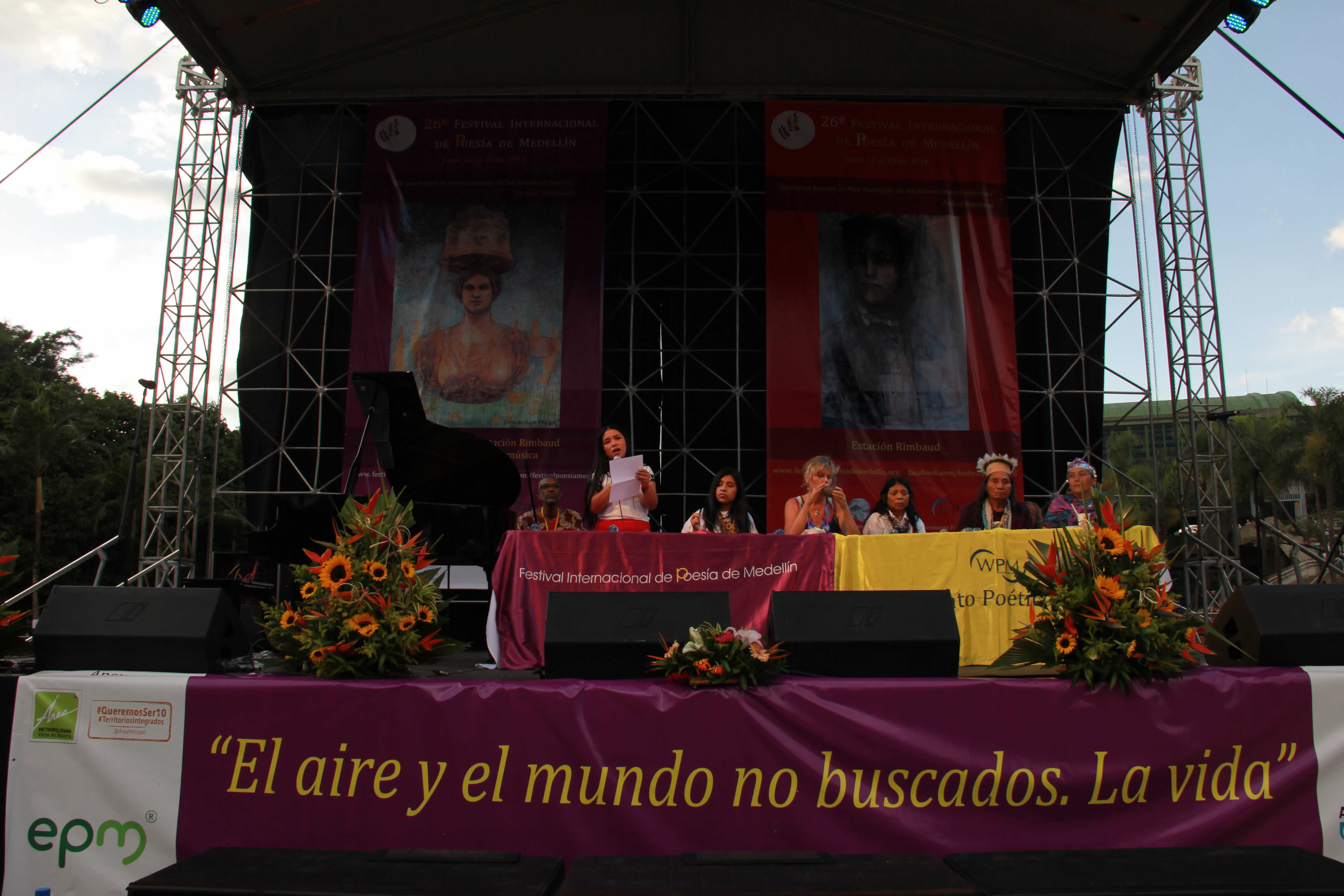 Rudsel Isidora (Curazao), Mikeas Sánchez (Nación Zoque, México), Gunnara Jamioy (Nación Kamá, Colombia), Onani Meg Carver (Estados Unidos), Huguecha Kuwaruwa, Berito Kuwaruwa (Nación Uuwa, Colombia), Adriana Paredes (Nación Mapuche, Chile)